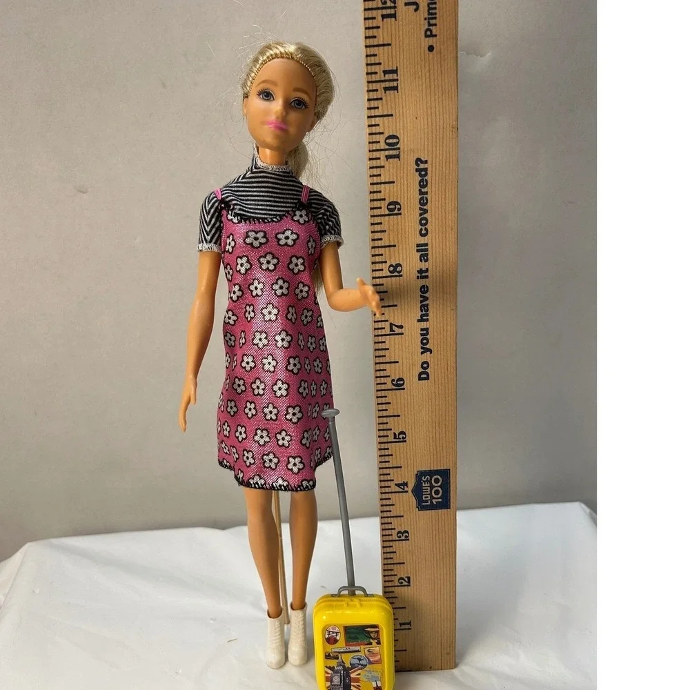 Barbie Pink Passport 12